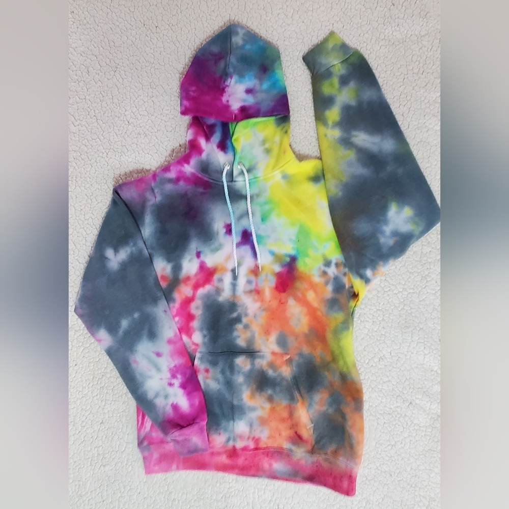 Tie dye hoodie size medium.